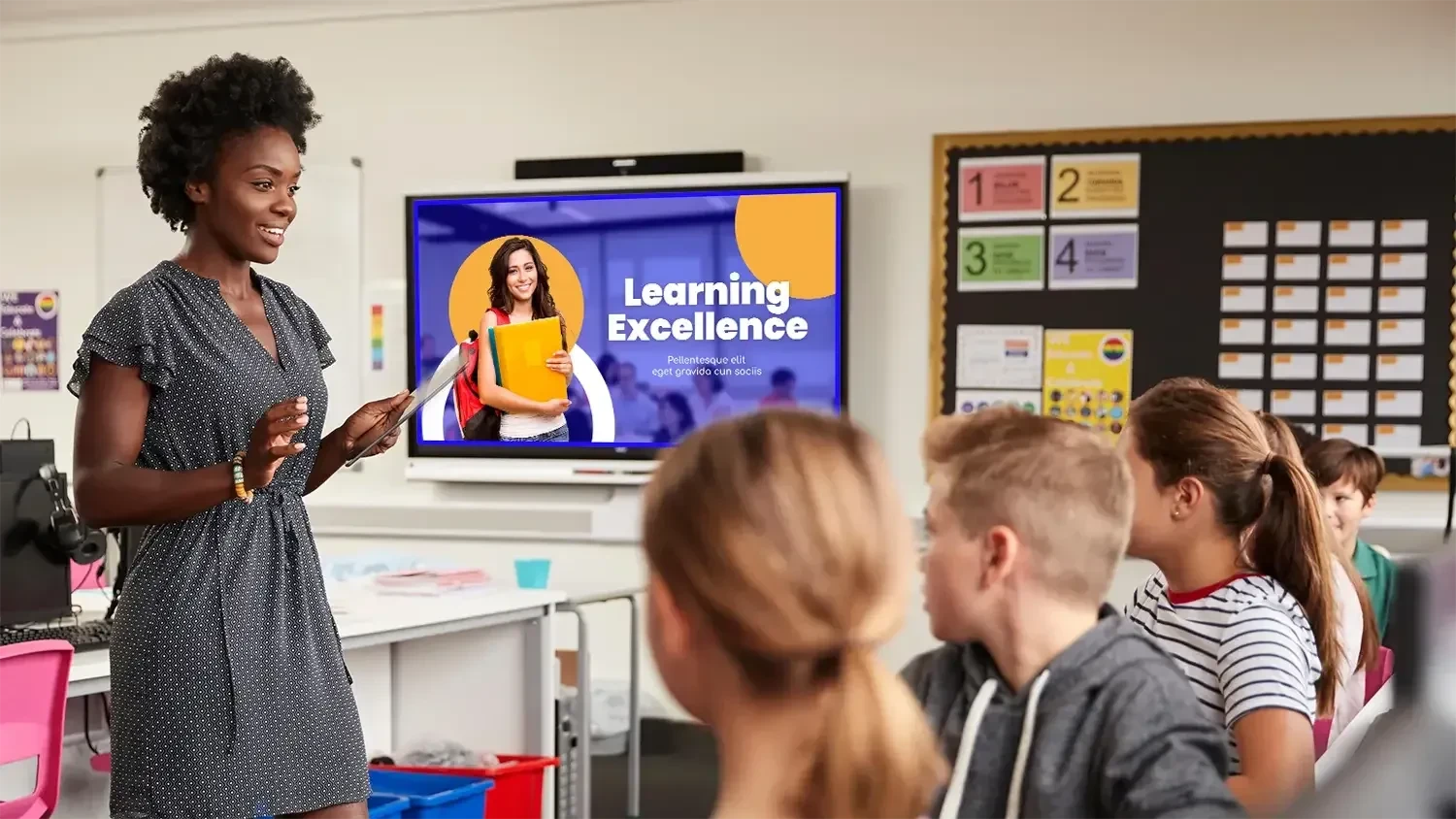 School Digital Signage: How to Set it Up + Examples & Ideas