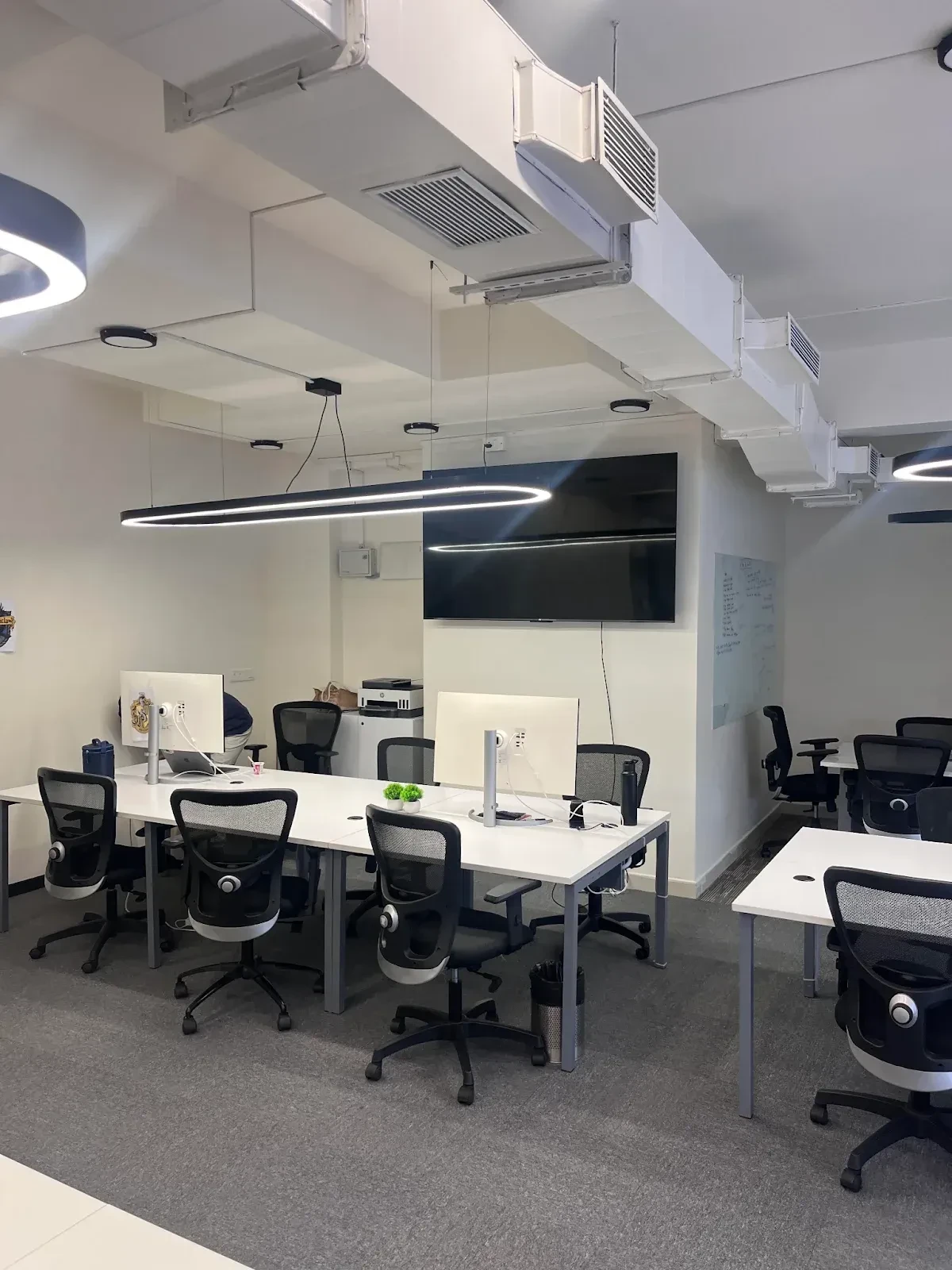 3 Ways to Implement Long Range Digital Signage
